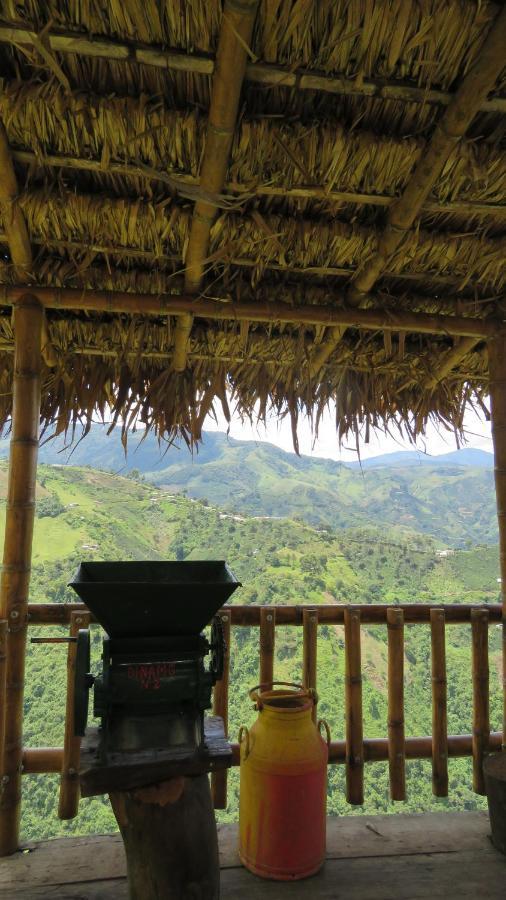 Ecohotel Bordones Isnos 外观 照片